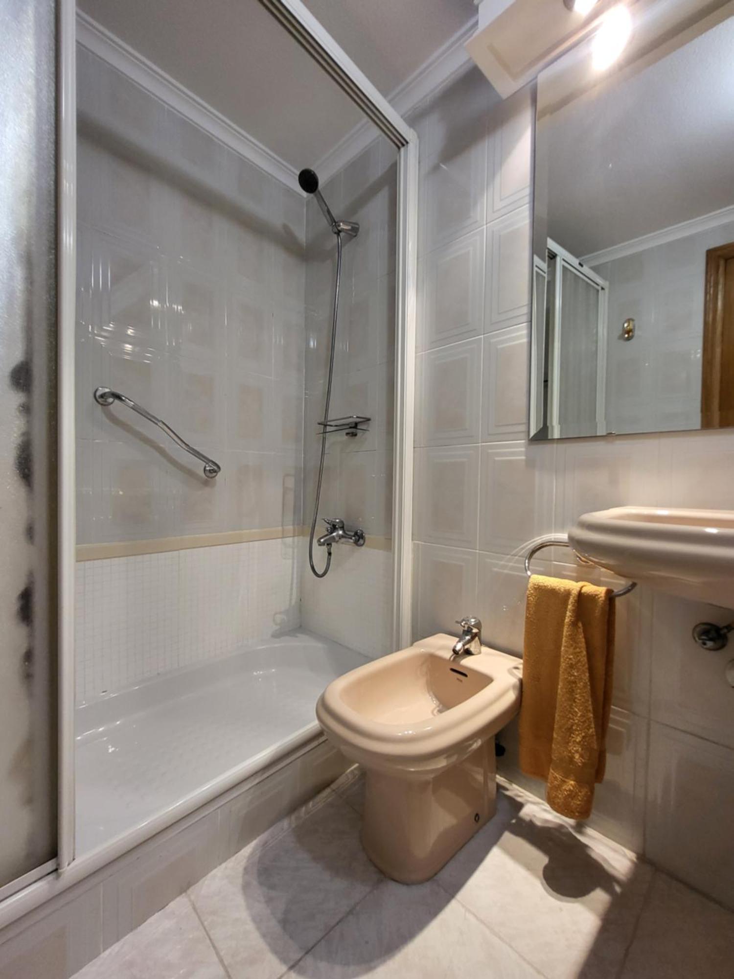 Appartamento Amistosa, Habitacion Con Balcon, Alicante, Playa, Centro, Rambla, Mercado Esterno foto