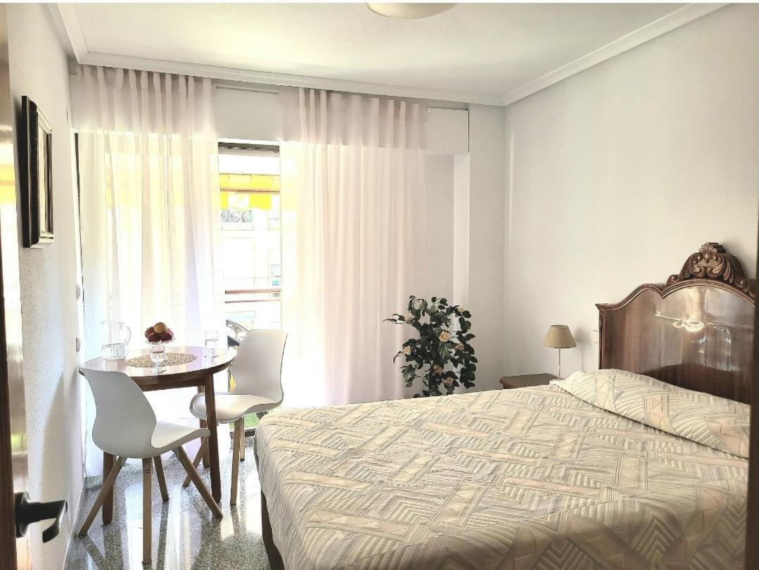 Appartamento Amistosa, Habitacion Con Balcon, Alicante, Playa, Centro, Rambla, Mercado Esterno foto